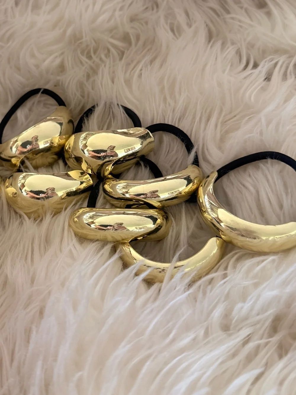 Gold Hair Accessory Set - Picture 2 of 2